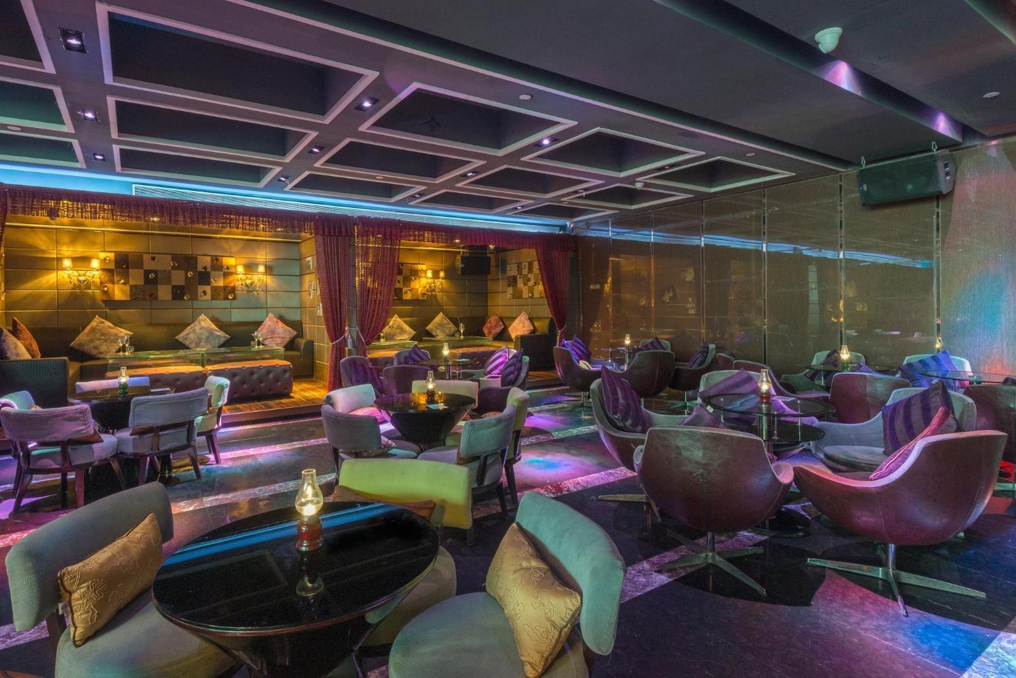 Crowne Plaza Hotel Lanzhou By Ihg Exterior photo